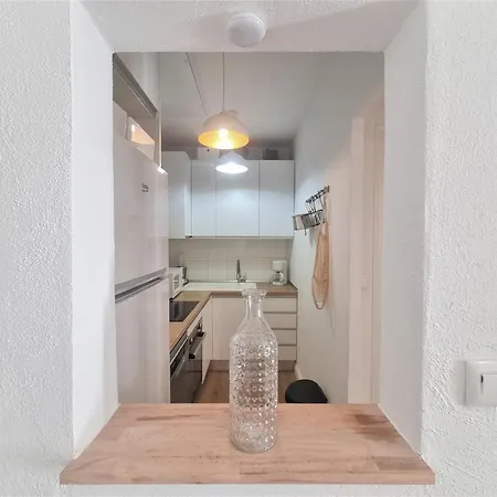 Beautifully Renovated In L Escala Villa