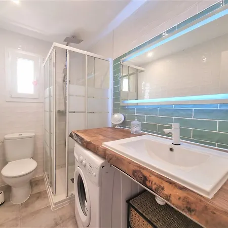 Beautifully Renovated In L Escala