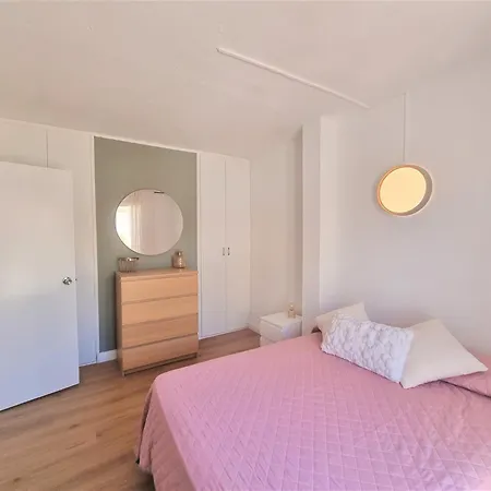 Beautifully Renovated In L Escala Villa