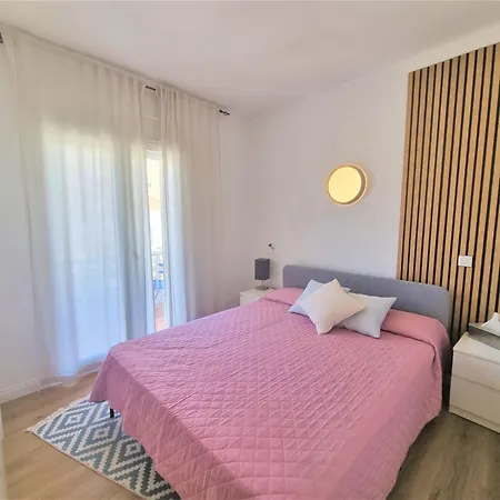 Villa Beautifully Renovated In L Escala *