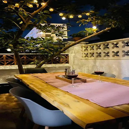 Beautifully Renovated In L Escala Villa L'Escala